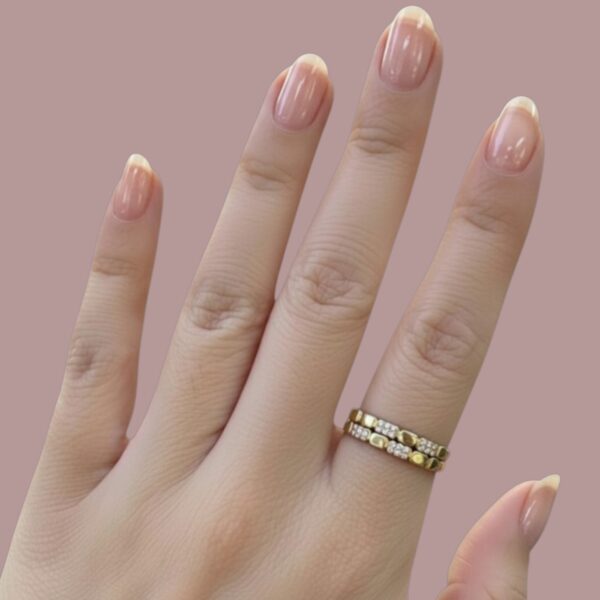 Bague 2 lignes dorées et cristaux